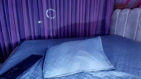 Cloe  Stanfort online show from 05/04/26, 07:10