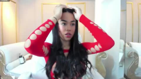 Cloe online show from 02/17/25, 11:55