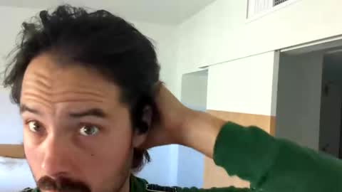 Snapshot of clopclop01 chatting on 10/31/25, 11:17 clopclop01 online show from 10/31/25, 11:17