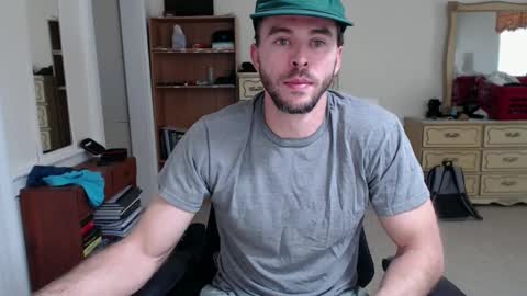 Snapshot of cloud900x chatting on 09/15/25, 05:24 Cloud online show from 09/15/25, 05:24