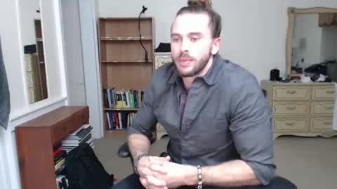 Snapshot of cloud900x chatting on 10/08/25, 03:04 Cloud online show from 10/08/25, 03:04