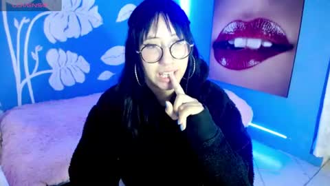 Elizabeth online show from 07/25/26, 10:24