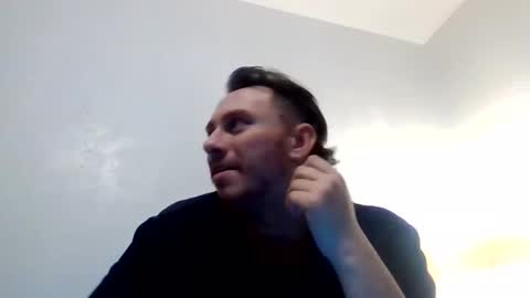 Snapshot of cloudyydayzz chatting on 03/06/26, 02:02 tallhungandcloudy online show from 03/06/26, 02:02