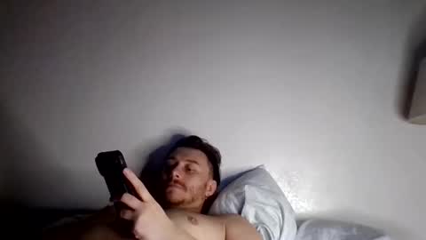 Snapshot of cloudyydayzz chatting on 03/08/26, 02:10 tallhungandcloudy online show from 03/08/26, 02:10