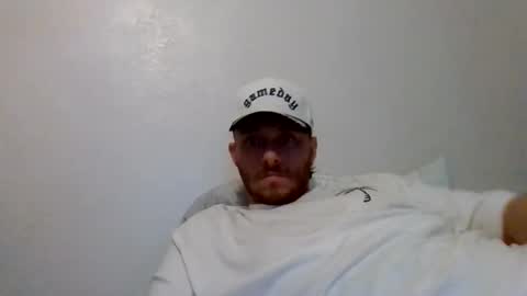 Snapshot of cloudyydayzz chatting on 03/21/26, 07:02 tallhungandcloudy online show from 03/21/26, 07:02