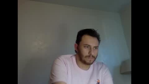 Snapshot of cloudyydayzz chatting on 03/26/26, 11:21 tallhungandcloudy online show from 03/26/26, 11:21