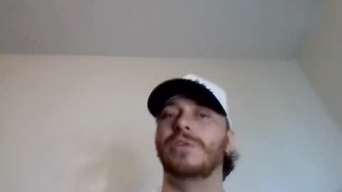 Snapshot of cloudyydayzz chatting on 03/29/26, 01:49 tallhungandcloudy online show from 03/29/26, 01:49