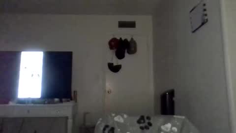 Snapshot of cloudyydayzz chatting on 03/30/26, 06:36 tallhungandcloudy online show from 03/30/26, 06:36