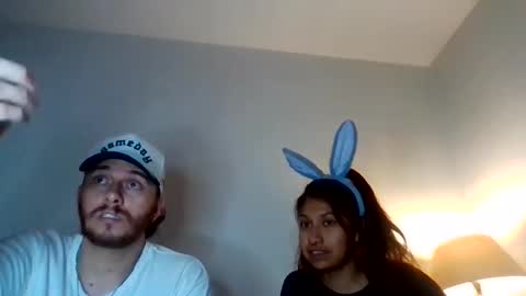 Snapshot of cloudyydayzz chatting on 04/08/26, 12:16 tallhungandcloudy online show from 04/08/26, 12:16