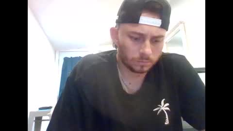 Snapshot of cloudyydayzz chatting on 05/06/26, 03:57 tallhungandcloudy online show from 05/06/26, 03:57
