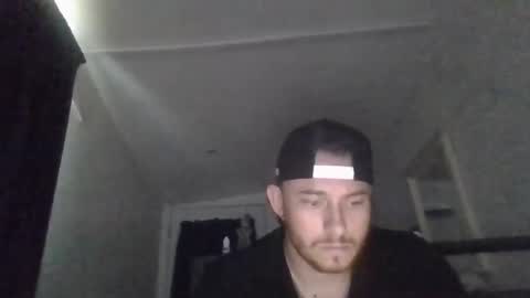 Snapshot of cloudyydayzz chatting on 05/06/26, 04:12 tallhungandcloudy online show from 05/06/26, 04:12