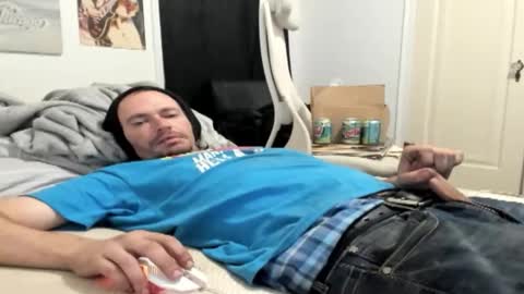 Snapshot of cloudyystarr666 chatting on 11/13/25, 08:57 cloudyystarr666 online show from 11/13/25, 08:57