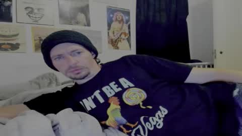 Snapshot of cloudyystarr666 chatting on 11/24/25, 05:18 cloudyystarr666 online show from 11/24/25, 05:18