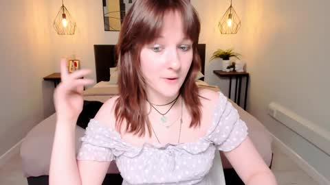  Clover  follow me  online show from 02/05/25, 09:57