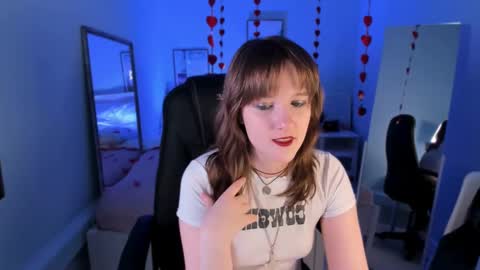  Clover  follow me  online show from 02/13/25, 02:09