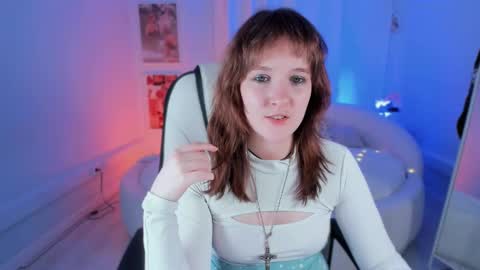  Clover  follow me  online show from 03/04/25, 09:51