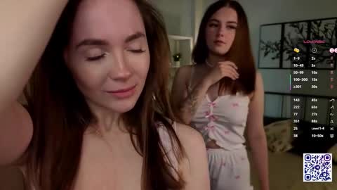 Kira online show from 09/20/25, 11:11