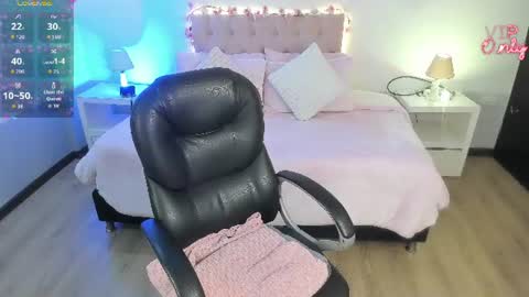 emely dolce online show from 07/28/26, 02:51