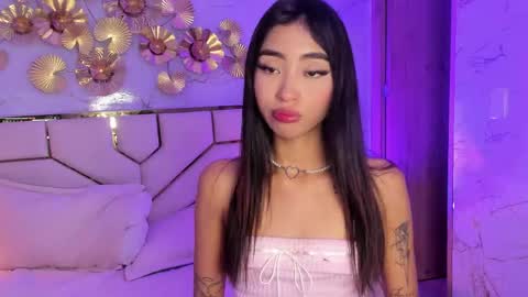 Snapshot of cloy_baby chatting on 06/04/26, 03:34 Eilyn online show from 06/04/26, 03:34