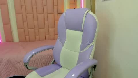 Snapshot of cloybabee chatting on 06/09/26, 02:56 CLOE online show from 06/09/26, 02:56