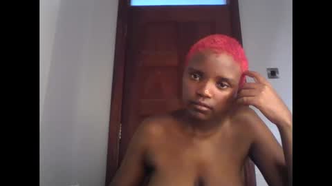 Snapshot of coastal_baddie chatting on 06/06/26, 02:11 Ninah online show from 06/06/26, 02:11