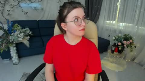 Molly online show from 06/21/26, 08:39