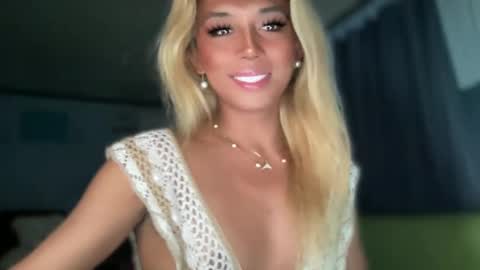 Snapshot of cockprincess_dianna chatting on 01/06/25, 04:02 PrincessDianna IslandGirl CUMSHOW in PVT and PASSWORDSHOW online show from 01/06/25, 04:02