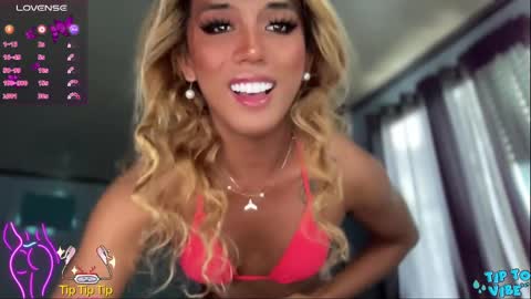 Snapshot of cockprincess_dianna chatting on 01/12/25, 05:03 PrincessDianna IslandGirl CUMSHOW in PVT and PASSWORDSHOW online show from 01/12/25, 05:03