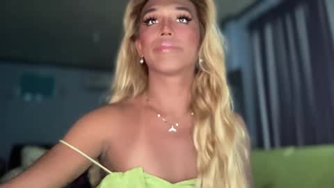 Snapshot of cockprincess_dianna chatting on 02/14/25, 08:31 PrincessDianna IslandGirl CUMSHOW in PVT and PASSWORDSHOW online show from 02/14/25, 08:31