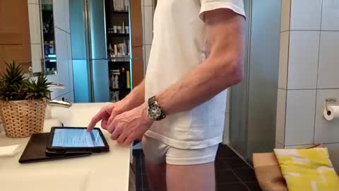 Cockvantage online show from 02/13/25, 03:35