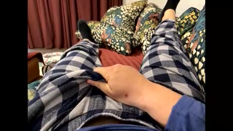 Snapshot of cocky_pirate22 chatting on 11/20/25, 05:01 cocky_pirate22 online show from 11/20/25, 05:01