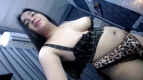 Snapshot of cocky_samantha chatting on 09/18/25, 03:41 Samantha samm online show from 09/18/25, 03:41