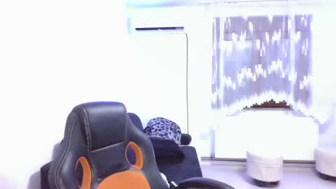 COCO  LALA online show from 08/01/26, 07:35