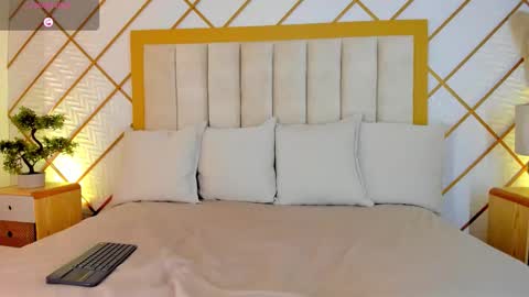    online show from 10/22/25, 11:43