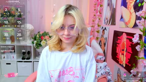 Snapshot of coconut_mia chatting on 01/18/25, 03:20 Mia online show from 01/18/25, 03:20