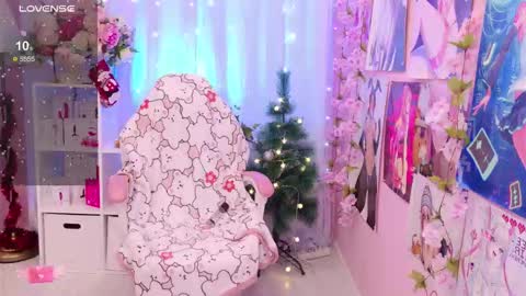 Snapshot of coconut_mia chatting on 12/05/25, 03:09 Mia online show from 12/05/25, 03:09