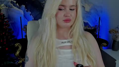 Snapshot of cocosecretss chatting on 12/21/24, 11:01 onlyfans amyleyy online show from 12/21/24, 11:01