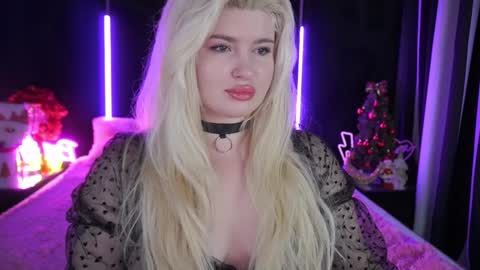 Snapshot of cocosecretss chatting on 12/25/24, 07:46 onlyfans amyleyy online show from 12/25/24, 07:46