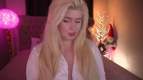 Snapshot of cocosecretss chatting on 12/26/24, 07:35 onlyfans amyleyy online show from 12/26/24, 07:35