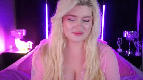 Snapshot of cocosecretss chatting on 02/10/25, 10:31 onlyfans amyleyy online show from 02/10/25, 10:31