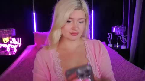 Snapshot of cocosecretss chatting on 09/22/25, 01:13 onlyfans amyleyy online show from 09/22/25, 01:13