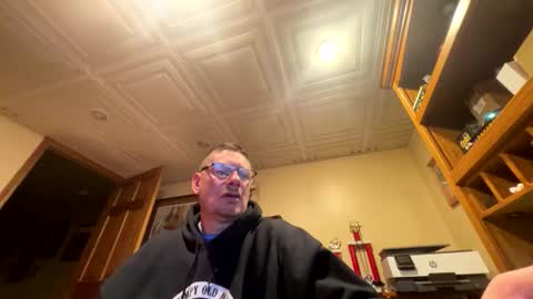 Snapshot of codeman9998 chatting on 11/18/25, 04:11 codeman9998 online show from 11/18/25, 04:11