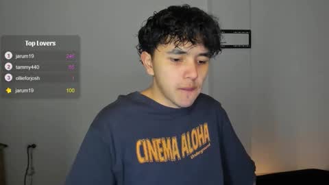 Snapshot of cody_evanss chatting on 09/19/25, 02:13 cody online show from 09/19/25, 02:13