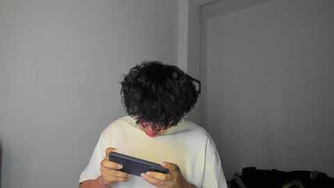 Snapshot of cody_evanss chatting on 10/17/25, 06:49 cody online show from 10/17/25, 06:49