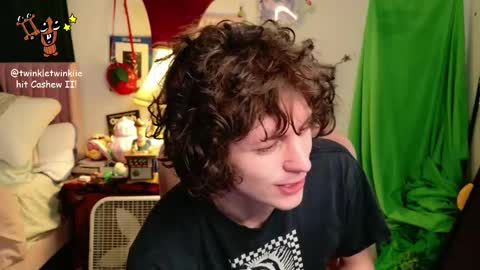 Snapshot of cokia_ chatting on 05/15/26, 10:28 Cokia online show from 05/15/26, 10:28