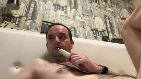 colambus555 online show from 12/01/25, 07:41