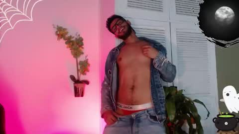 Snapshot of colby_smit chatting on 10/01/25, 06:58 Colby online show from 10/01/25, 06:58