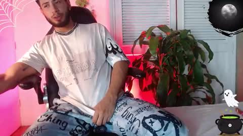 Snapshot of colby_smit chatting on 10/10/25, 08:30 Colby online show from 10/10/25, 08:30