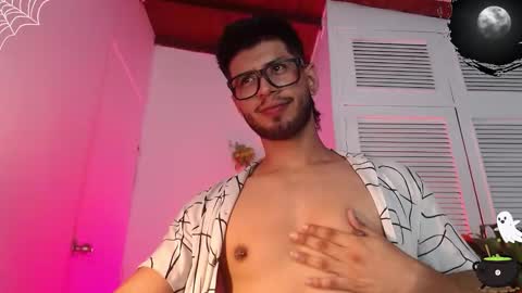 Snapshot of colby_smit chatting on 10/22/25, 07:02 Colby online show from 10/22/25, 07:02