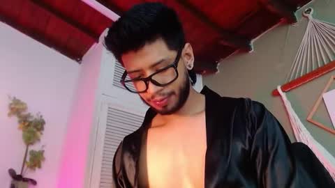 Snapshot of colby_smit chatting on 11/22/25, 07:24 Colby online show from 11/22/25, 07:24